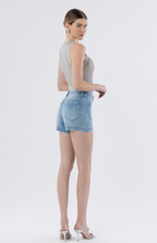 Load image into Gallery viewer, High Rise Seamless Waist Denim Shorts