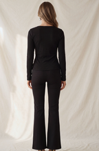 Load image into Gallery viewer, U-Neck Ribbed Long Sleeeve - Black