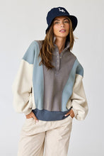 Load image into Gallery viewer, Oversized Washed Colorblock Sweatshirt
