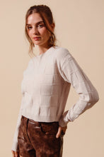 Load image into Gallery viewer, Checkered Pattern Round Neck Sqeater - Mauve
