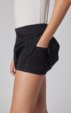 Load image into Gallery viewer, Lightweight Crossover Band Shorts Black - Youth