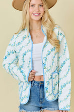 Load image into Gallery viewer, Floral Printed Quilt Jacket - Blue
