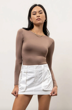 Load image into Gallery viewer, Fitted Round Neck Long Sleeve - Taupe
