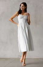 Load image into Gallery viewer, Sweetheart Neck Front Tie Midi - Blue White
