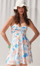 Load image into Gallery viewer, Strapless Front Knot Beachy Dress
