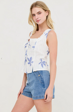 Load image into Gallery viewer, Sleeveless Squareneck Floral Top