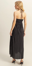 Load image into Gallery viewer, Plisse Halter Nexk Maxi - Black