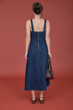 Load image into Gallery viewer, Sweetheart Denim Midi Dress
