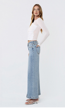 Load image into Gallery viewer, Midrise Wide Leg Front Hem Denim