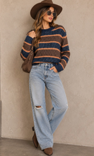 Load image into Gallery viewer, Chunky striped Knitted Sweter - Navy/Brown