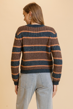 Load image into Gallery viewer, Chunky striped Knitted Sweter - Navy/Brown