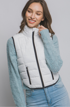 Load image into Gallery viewer, Contrast Trim Puffer Vest - White